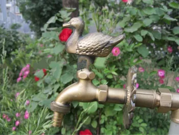 Декоративен открито кран селските животински форми градински Лигавник с антични бронзови патица за да се включи пералната машина