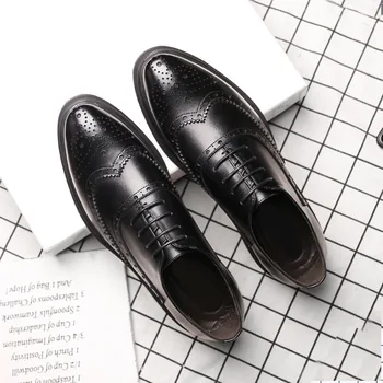 Броги, Мъжки Бизнес обувки, Официалната обувки От Естествена Кожа, Класически Висококачествени Мъжки Офис обувки Дантела, мъжки на Модела обувки-Oxfords
