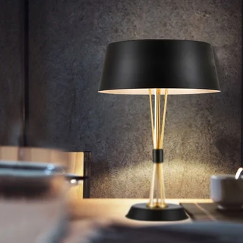 Дизайнерско led лампа led e14 от скандинавския чугун и алуминий. Led осветяване. Настолна лампа. Настолна лампа.Светодиодна настолна лампа За фоайето Спални